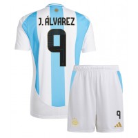 Camiseta Argentina Julian Alvarez #9 Primera Equipación Replica Copa America 2024 para niños mangas cortas (+ Pantalones cortos)
